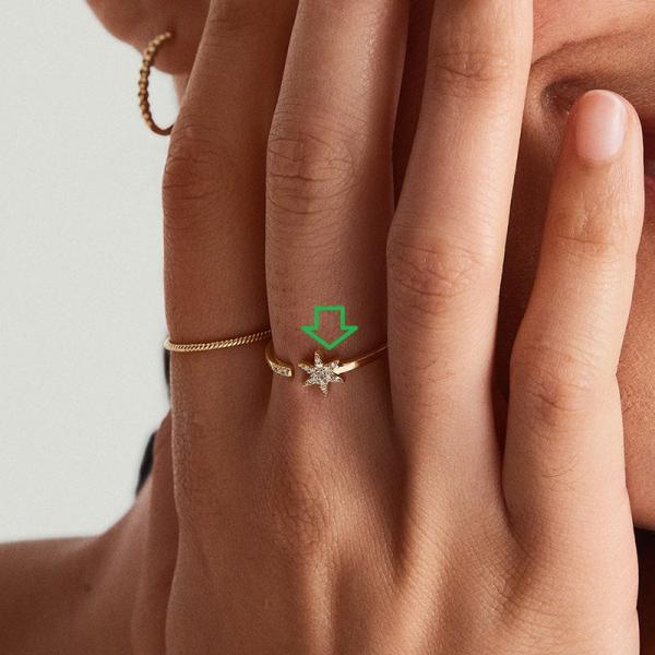 Gold Star Motif Band Ring