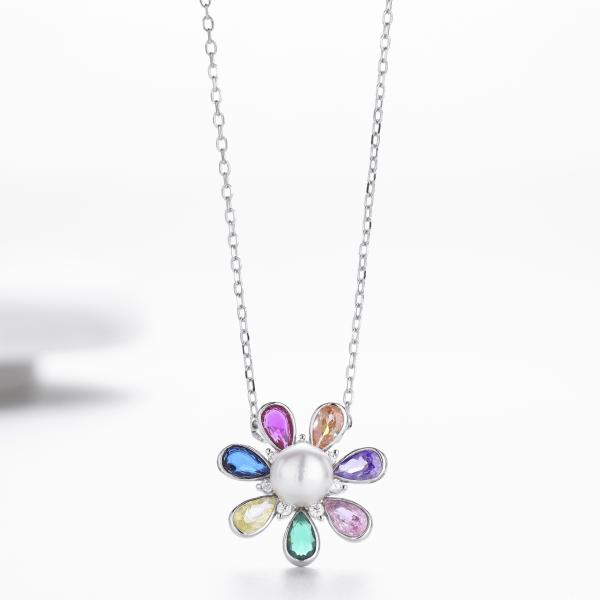 Multicolor Floral Pendant Necklace