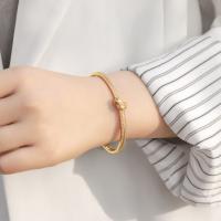 Gold High-Polish Minimalist Bangle