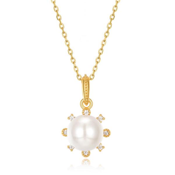 Gold Pearl Pendant Necklace