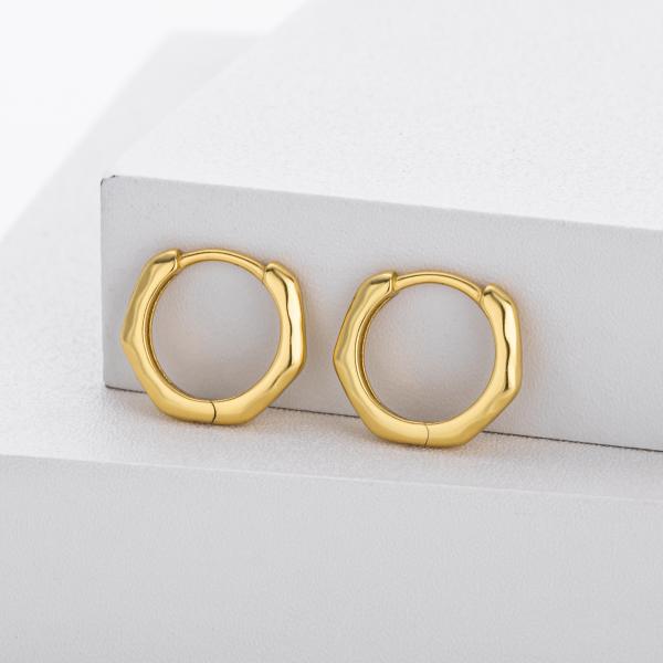 Gold Minimalist Small Hoop Earrings
