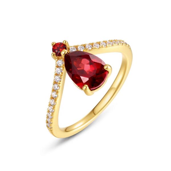 Pavé Band Red Cubic Zirconia Gold Ring