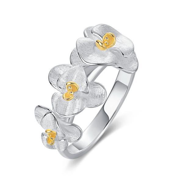 Two-Tone Floral Band Ring