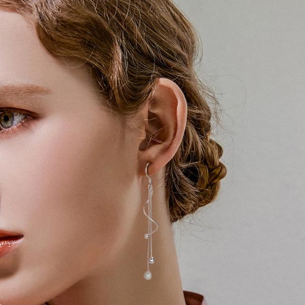 Silver Minimalist Dangle Earrings