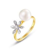 Two-Tone Pearl Floral Ring