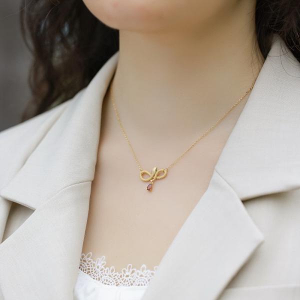 Gold Bow Pendant Necklace