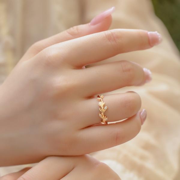 Gold Leaf Design Band Ring