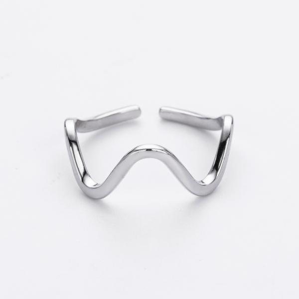 Silver Wave Design Ear Cuff