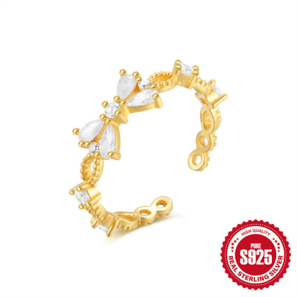 Gold-Plated Crystal Floral Band Ring