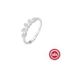 925 Silver Leaf Motif Band Ring